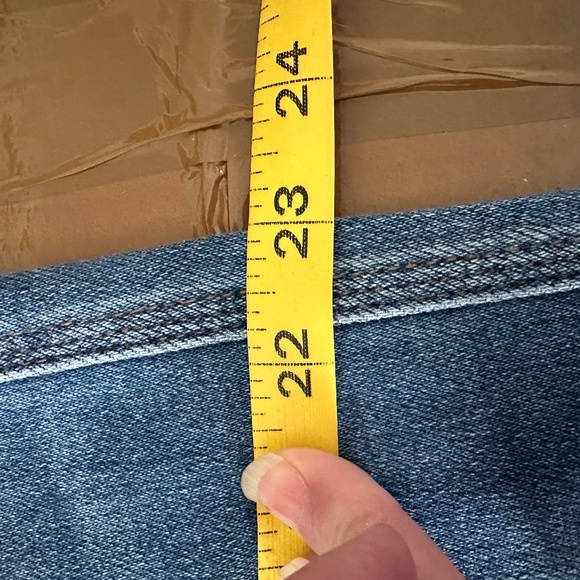 Women's Blue Cropped Jeans - Picture 7 of 11